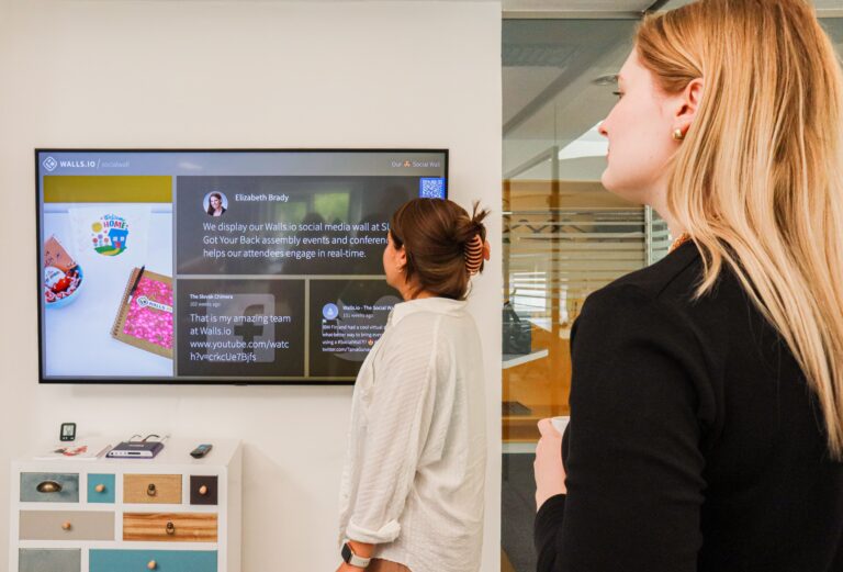 Why Digital Signage Is Becoming Part of the Connected Workplace